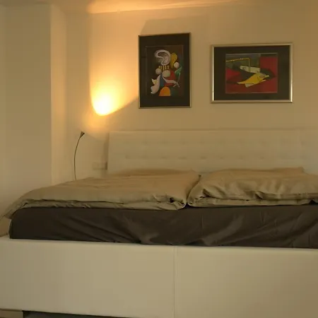 Adagio Apartment *